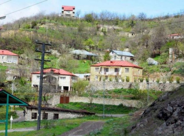 Bu gün iyirmi iki ailə Laçına yola salınıb