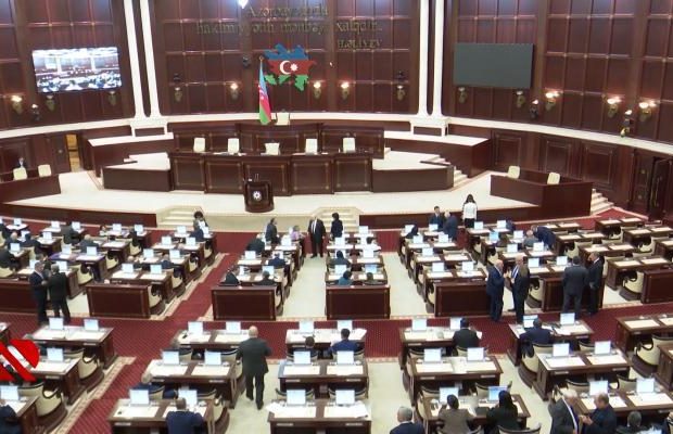 Deputatlar bu həftə tətildən qayıdır
