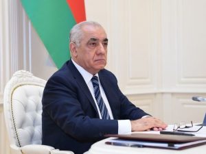 Baş nazirdən koronavirusla mübarizə aparan tibb işçiləri ilə bağlı QƏRAR