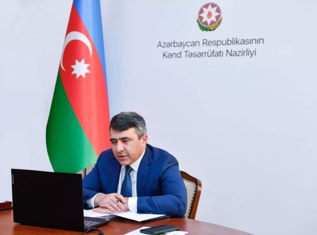 Kənd Təsərrüfatı Naziri İnam Kərimov onlayn müşavirə keçirdi. FOTO