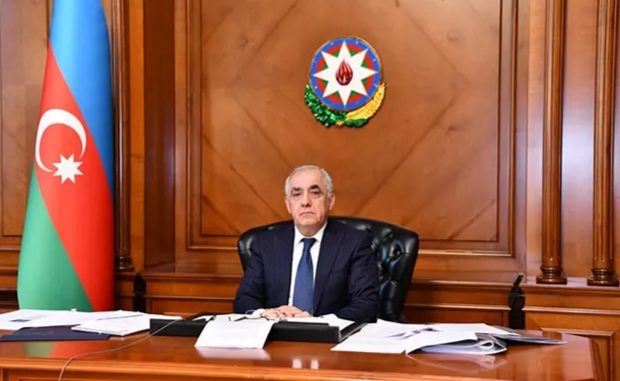 Baş nazir Əli Əsədov iclas keçirdi