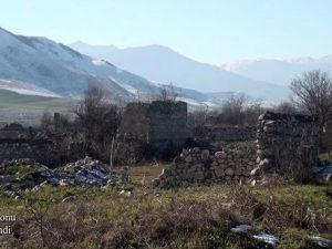 Müdafiə Nazirliyi Füzulin Zərgər kəndindən görüntülər yaydı