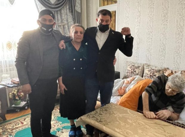 Videoblogger Ata Abdullayev və Doğru.az-ın rəhbəri İlqam Cəbiyev Rəmişi ziyarət etdilər-FOTO
