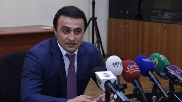 Güləşçi Fərid Mansurovun qardaşına yüksək vəzifə verildi