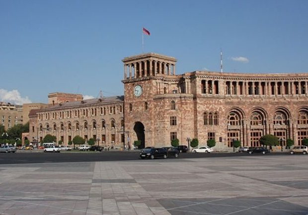 Azərbaycan vətəndaşları Ermənistana vizasız səfər edə bilər