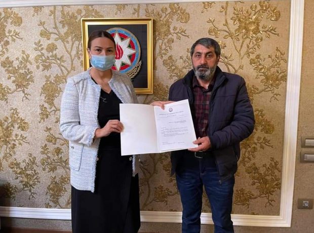 Qənirə Paşayeva və Arzu Bağırova qəhrəman şəhidimiz Cavad Babayevin atası ilə görüşüblər FOTO