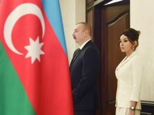 Prezident İlham Əliyev və Birinci vitse-prezident Mehriban Əliyeva Teymur Rəcəbovu təbrik ediblər.