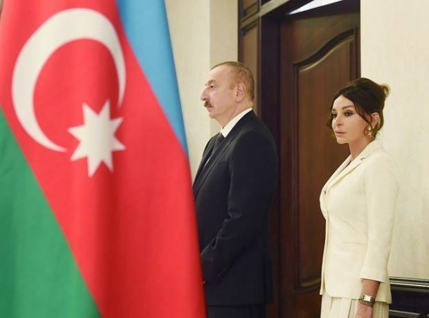 Prezident İlham Əliyev və Birinci vitse-prezident Mehriban Əliyeva Teymur Rəcəbovu təbrik ediblər.