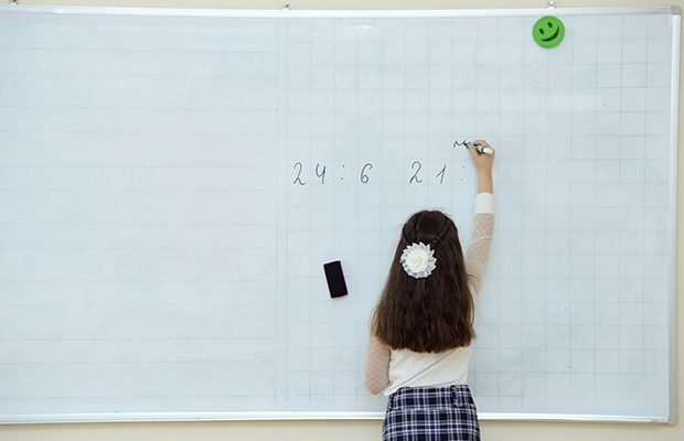 Autizimli uşaqların məktəb problemi