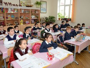 Quba-Xaçmaz Regional Təhsil İdarəsinin müdiri şagirdi döyüb