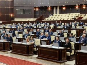 Deputatların vaksinasiyasına başlanıb