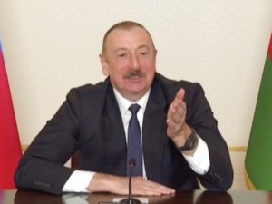 “Hikmət bəy hər dəfə deyir ki, sonuncu sualdır” – VİDEO