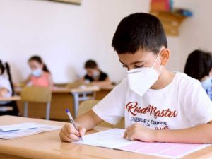 Bu siniflər  üzrə məktəblərin fəaliyyəti bərpa olunur.