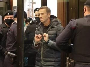 Moskvanın Simonovskiy məhkəməsi Aleksey Navalnı ilə bağlı qərar verdi.