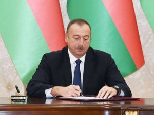 Prezident yeni məkkəmə hakimlərini TƏSDİQLƏDİ