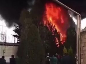 Bakının Xəzər rayonunda yanğın baş verib VİDEO