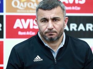 Qurban Qurbanov: “Bu komandanın yaxşı nəticələrə ehtiyacı var”