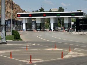 Gürcüstan quru sərhədlərini açmağı qərara alıb