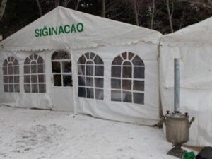 Bakıda hava ilə bağlı çadırlar quruldu