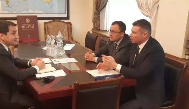 Hikmət Hacıyev Vasili Bodnar ilə görüşüb