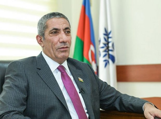 Deputat Siyavuş Novruzov Daxili İşlər Nazirliyini məhkəməyə verdi