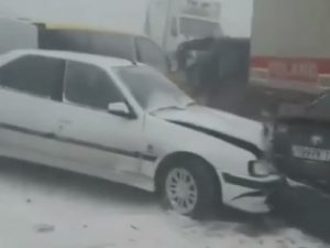 Bakıda zəncirvarı yol qəzası olub-Ölən Var