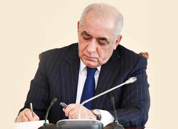 Baş nazir Əli Əsədov sərəncam imzaladı