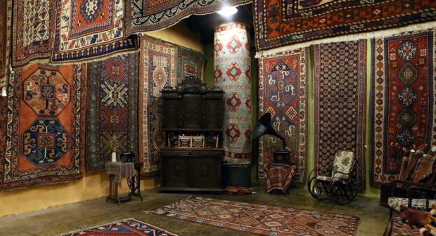 Nazirlikdən Şuşadan oğurlanan xalçalarla bağlı bəyanat – FOTO