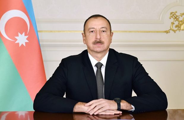 Prezident Yusif Axund-zadəyə “Şöhrət” ordeni verdi