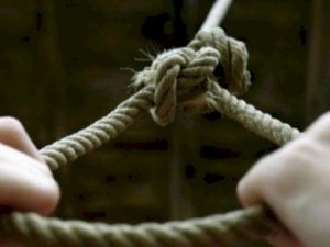Azərbaycanda 30 yaşlı kişi intihar etdi