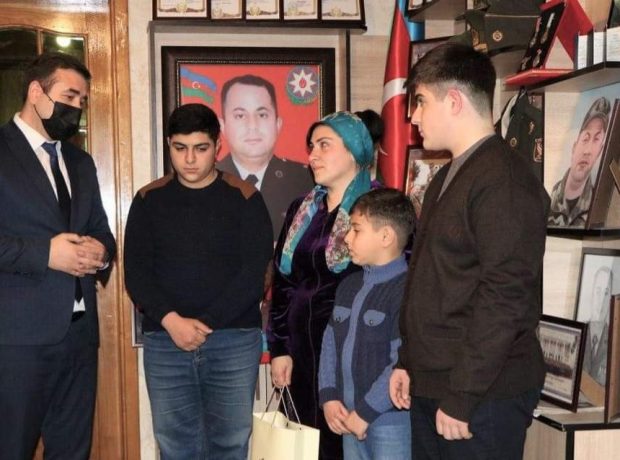 Şəhid anaları ziyarət edilib – FOTOLAR