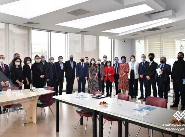 Anar Kərimov İstanbulda azərbaycanlı incəsənət xadimləri ilə görüşüb- FOTOLAR