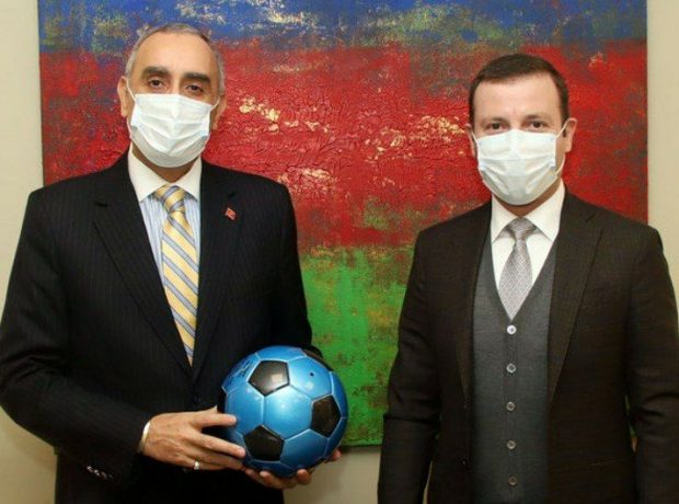 Elxan Məmmədov Mərakeşin səfiri ilə görüşüb
