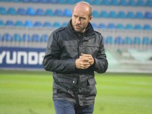 Komanda şəklində hücum etməliyik