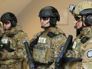 image-1588839123_ax-2016-12-20-dtx_201216_02