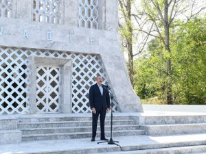 image-16303127536011820595