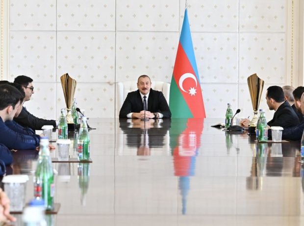 image-prezident_qebul_080422_4