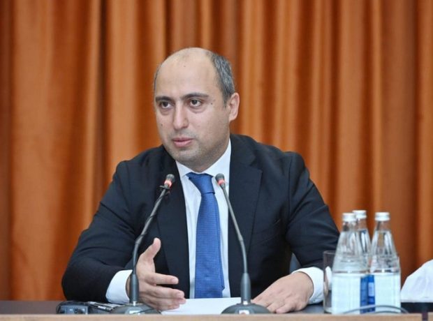 image-1d085113-6b67-35d6-9871-104b52fc467b_850