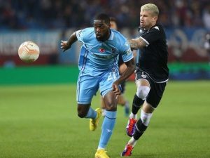 image-0x0-son-dakika-haberleri-trabzonspor-monacoyu-konuk-ediyor-zorlu-macta-ilk-duduk-caldi-1665690508013