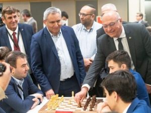 image-725c2ee7-b6bb-3920-ac92-48aae4d435e3_850