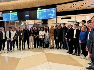 image-0647f6ed-97a7-32f2-9f2b-768af361d238_850-1