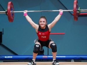 image-380751d3-6cf8-355d-ab1a-c66d017d4a4e_850