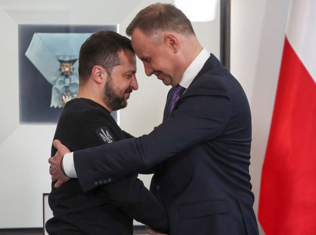 image-2023-04-05t094512z_638113530_rc2980aftwf4_rtrmadp_3_ukraine-crisis-poland-zelenskiy-pic_32ratio_900x600-900x600-99185-1