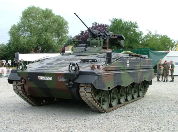 image-spz_marder_in_heppenheim_2004-pic_32ratio_900x600-900x600-11969