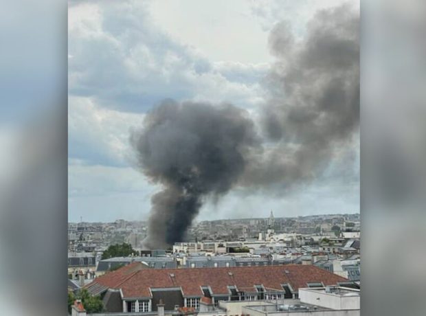 image-un-important-panache-de-fumee-est-visible-dans-le-5e-arrondissement-de-paris-ce-mercredi-apres-une-explosion-au-gaz-1660833-pic_32ratio_900x600-900x600-58826