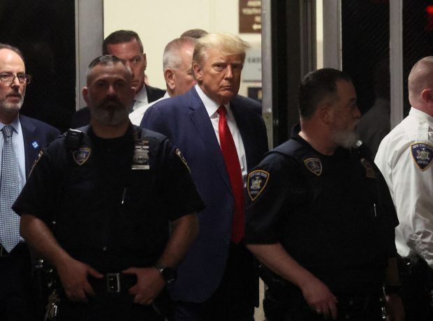 image-upload-2023-04-04t184225z_895012125_rc2u70abuxpv_rtrmadp_3_usa-trump-pic_32ratio_1200x800-1200x800-58763