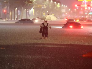 image-upload-2022-08-09t044752z_1879952878_rc2msv9vn5cu_rtrmadp_3_southkorea-weather-floods-pic_32ratio_900x600-900x600-48417-1