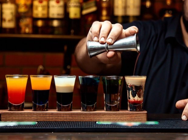 image-various-selection-cocktail-shots-pic_32ratio_900x600-900x600-68536