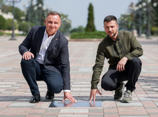 image-2022-08-23t123515z_1967228385_rc2b2w96ut9d_rtrmadp_3_ukraine-crisis-zelenskiy-duda-pic_32ratio_900x600-900x600-62753