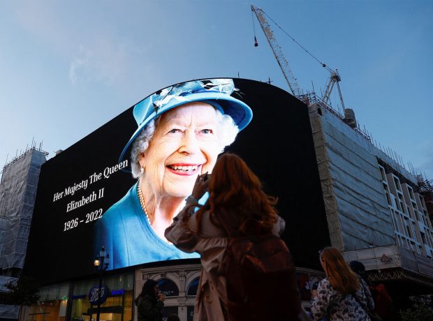 image-upload-2022-09-08t184240z_1076360673_rc26dw9hl3qd_rtrmadp_3_britain-royals-queen-pic_32ratio_1200x800-1200x800-5491